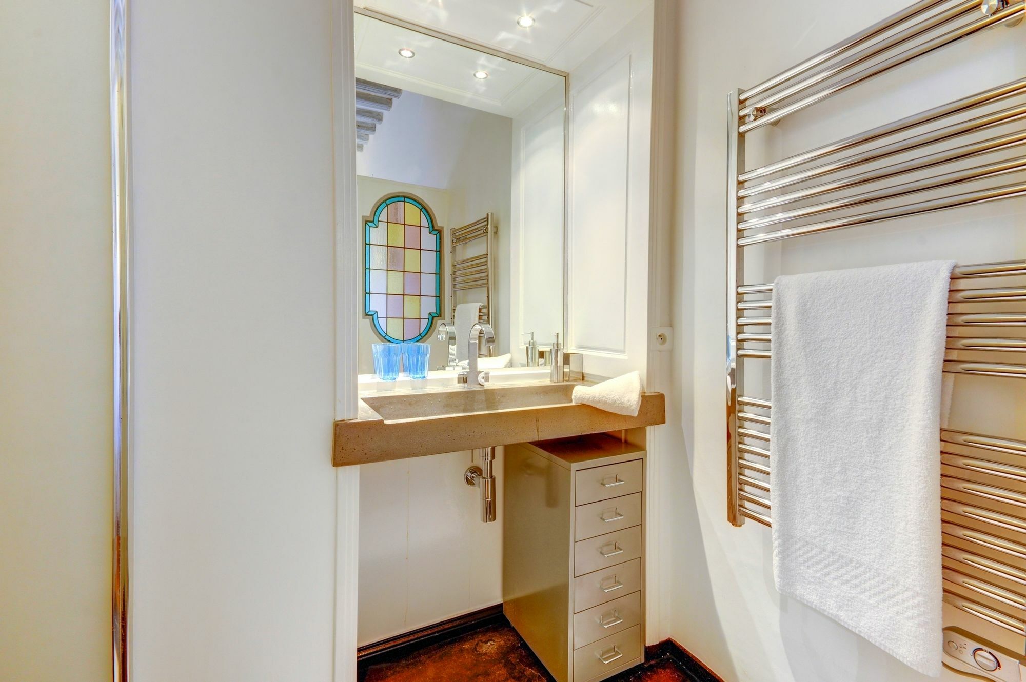 Divine By Cocoonr Apartment บอร์โด ภายนอก รูปภาพ